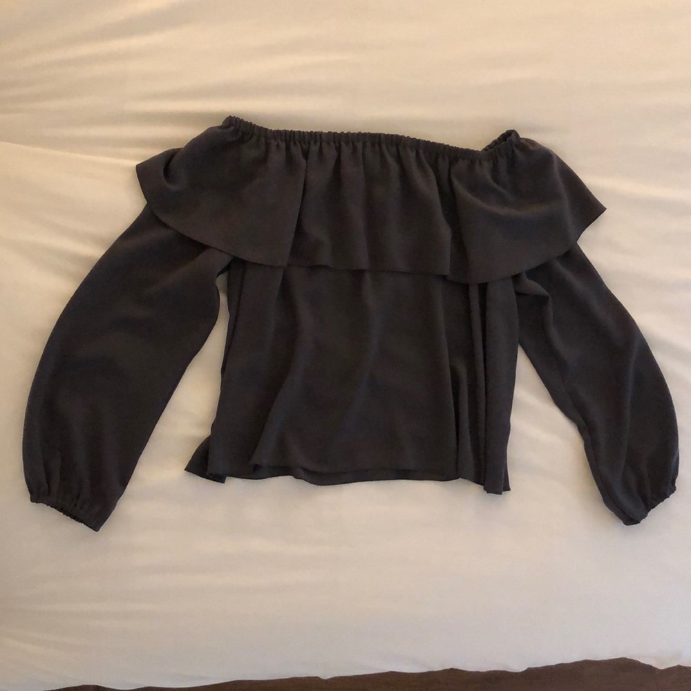 Grey Wilfred ruffle off the shoulder top